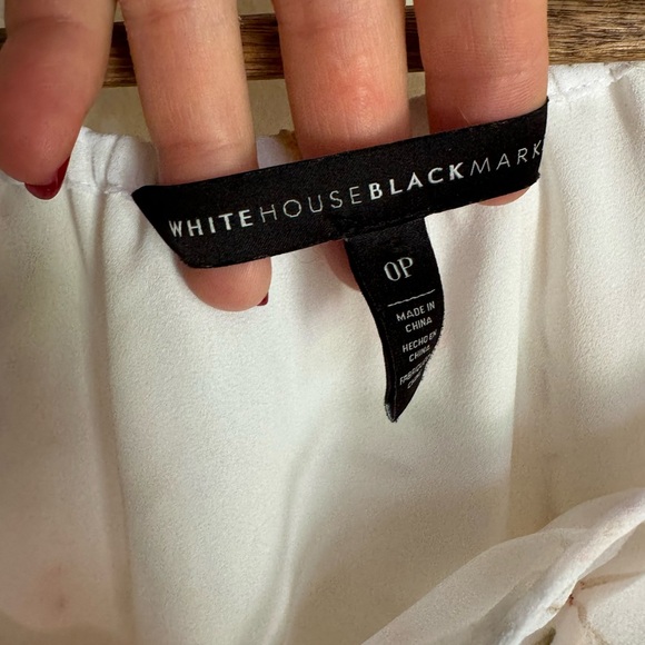 Whit House Black Market WHBM 0 Petite White Floral Ruffle Blouse Top - Picture 3 of 8